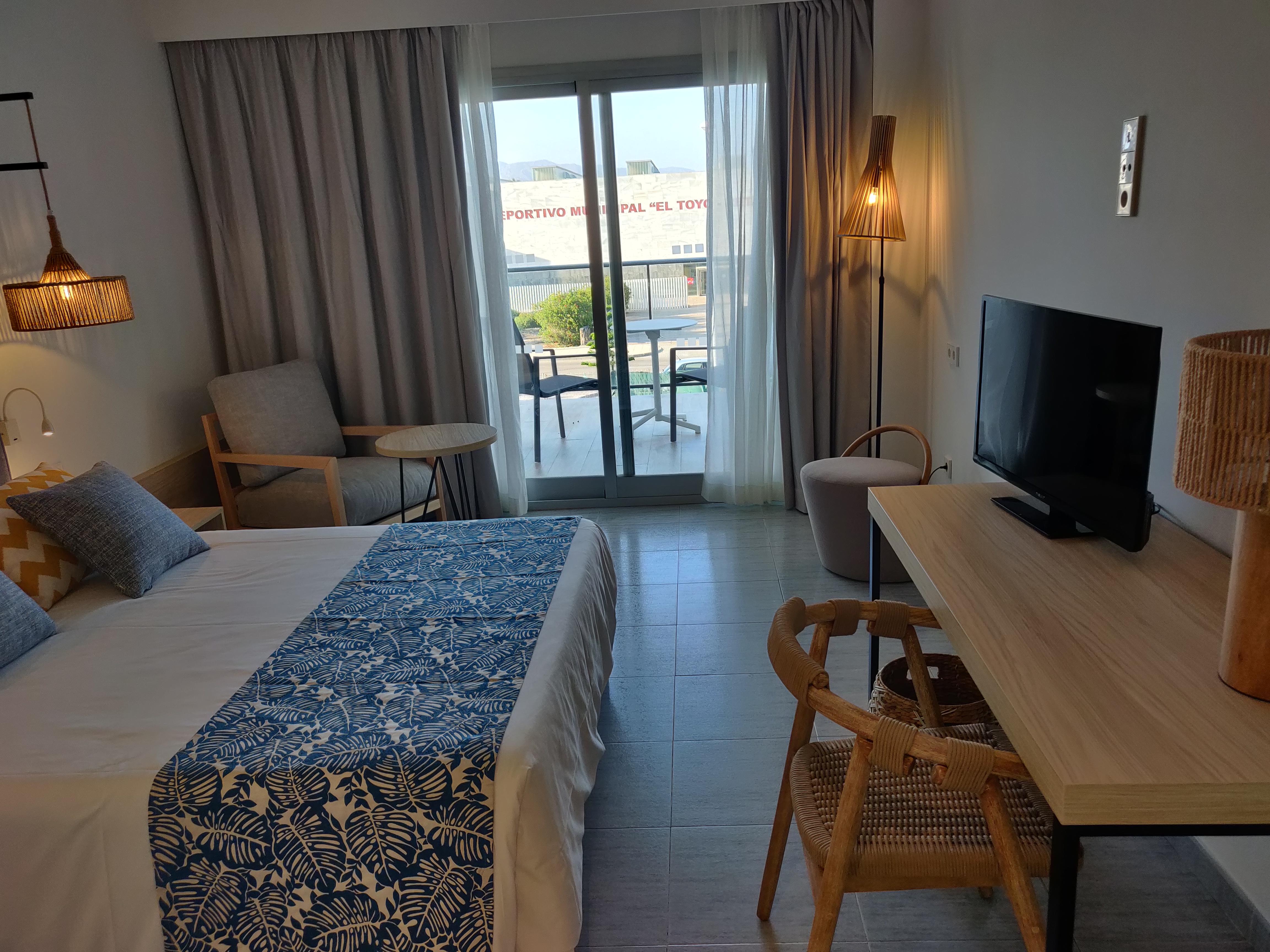Cabogata Beach Hotel レタマル エクステリア 写真 A room at the hotel