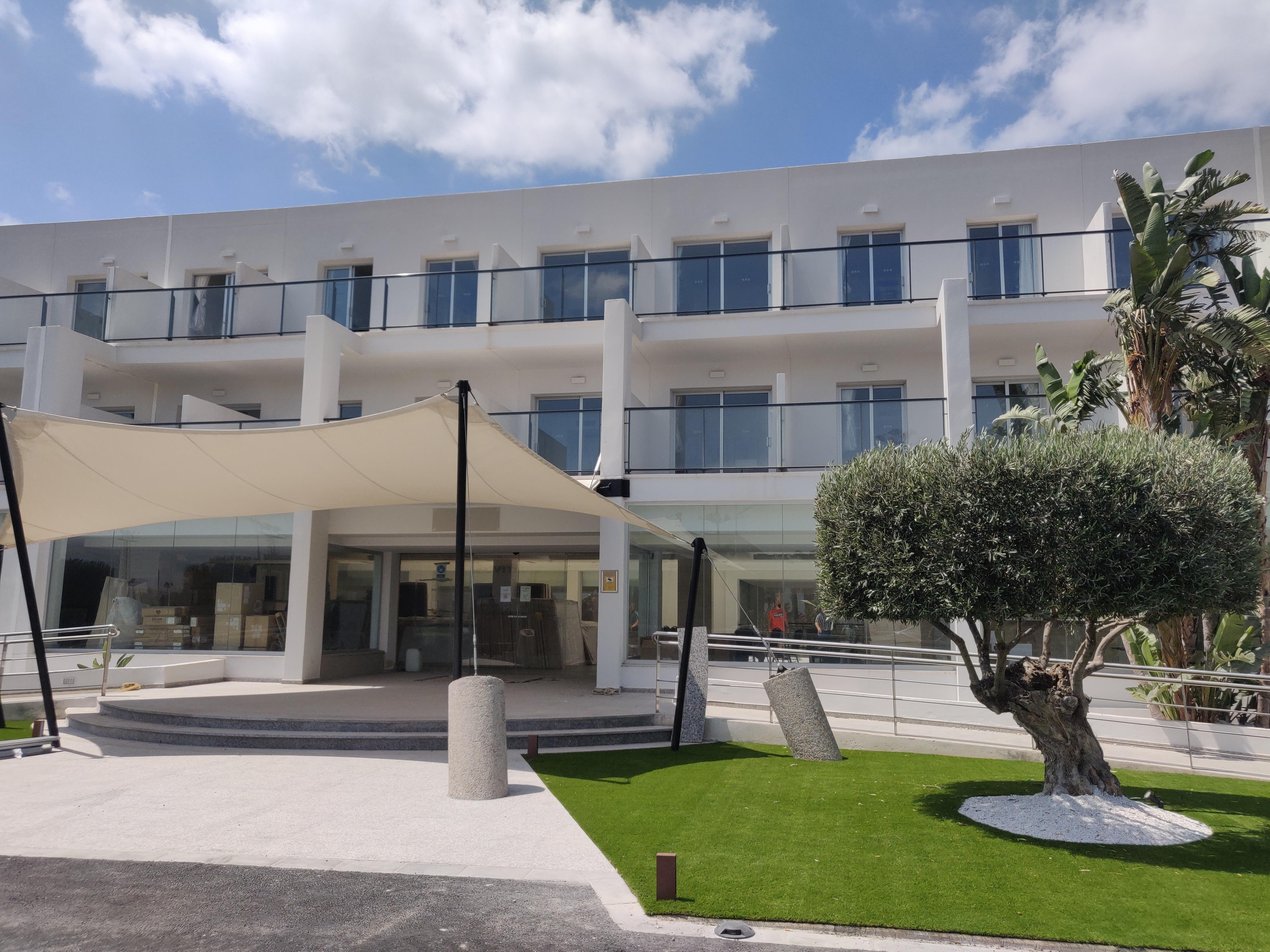 Cabogata Beach Hotel レタマル エクステリア 写真 The new building of the University of Patras
