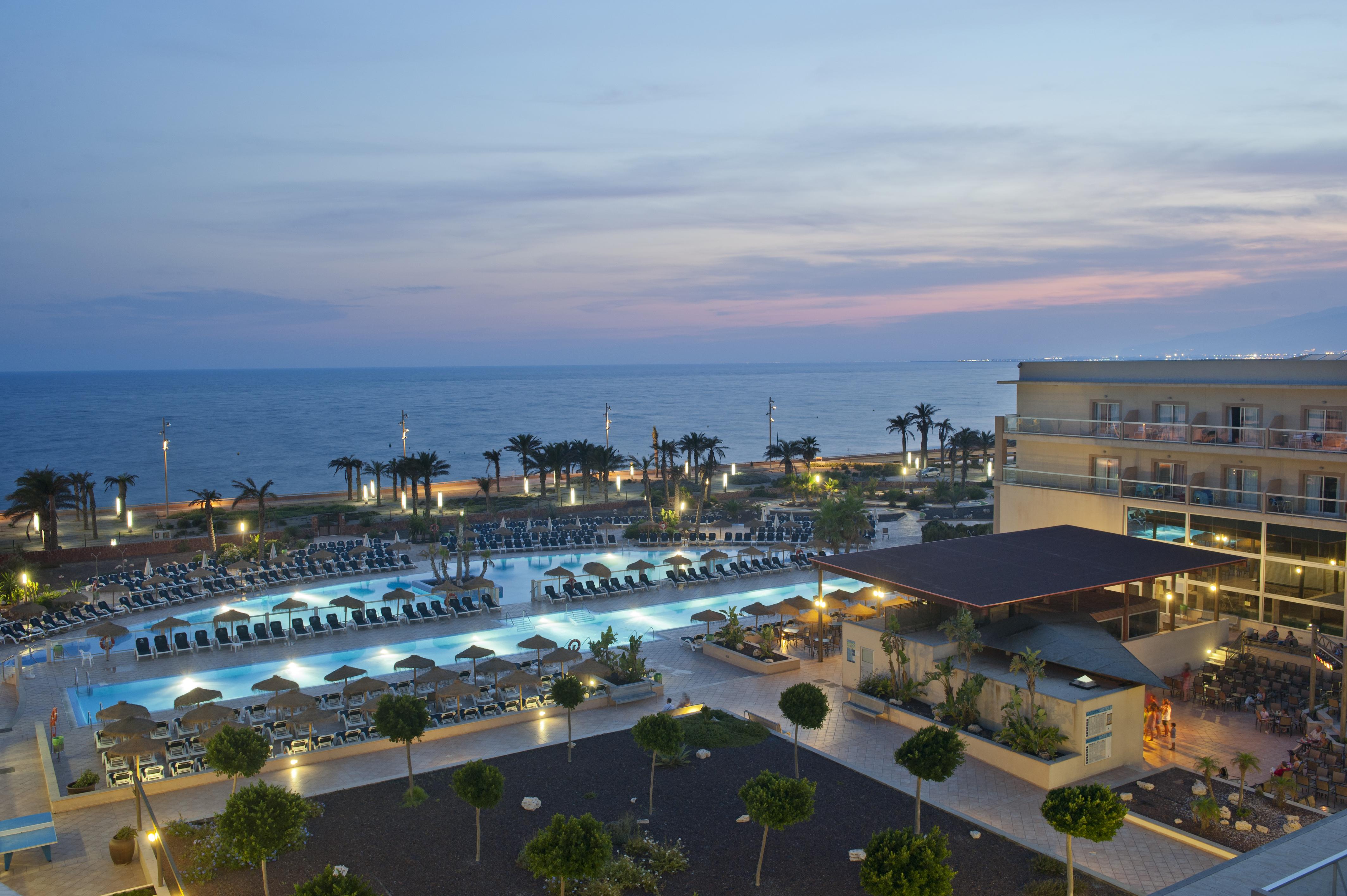 Cabogata Beach Hotel レタマル エクステリア 写真 The Dan Hotel